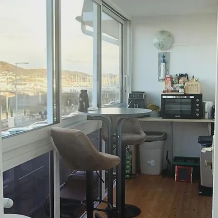 アパート Port De